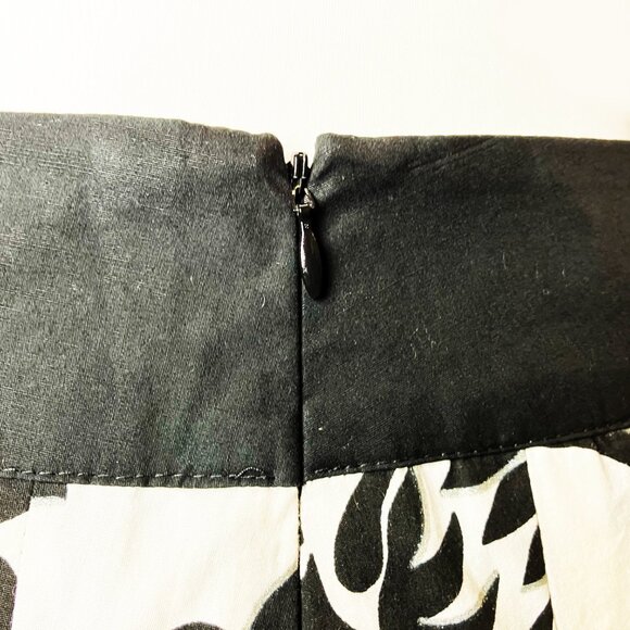 Cache Damask Black & White Floral Short Skirt w/Silver Trim & Pleats Size 0 EUC - Picture 6 of 9